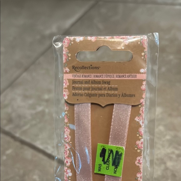 Pink Floral journal swag with Ribbon Accents - Picture 2 of 3